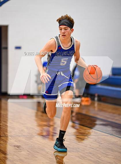 Thumbnail 3 in North Hopkins vs Brazos Christian (Cotton Christmas Classic) photogallery.