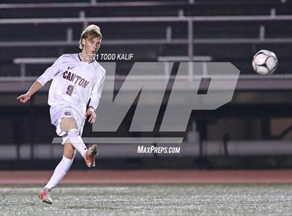 Thumbnail 2 in Griswold vs. Canton (CIAC Class S Semifinal) photogallery.
