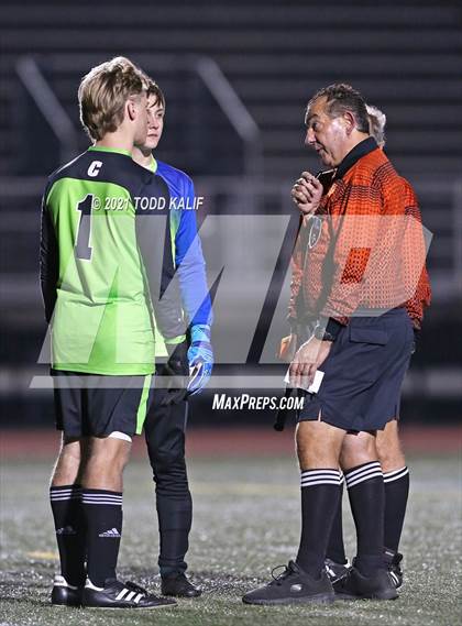 Thumbnail 1 in Griswold vs. Canton (CIAC Class S Semifinal) photogallery.