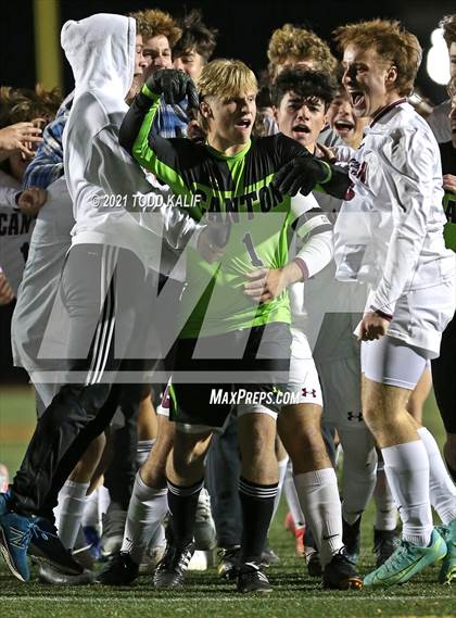 Thumbnail 1 in Griswold vs. Canton (CIAC Class S Semifinal) photogallery.