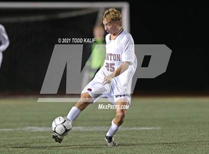 Thumbnail 2 in Griswold vs. Canton (CIAC Class S Semifinal) photogallery.