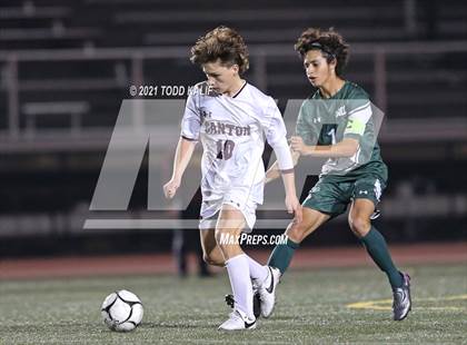 Thumbnail 1 in Griswold vs. Canton (CIAC Class S Semifinal) photogallery.