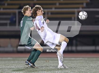 Thumbnail 3 in Griswold vs. Canton (CIAC Class S Semifinal) photogallery.