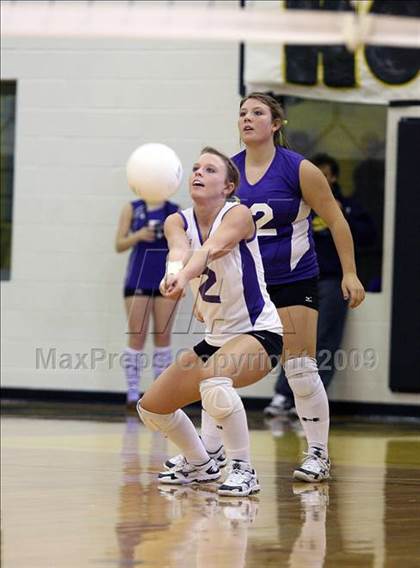 Thumbnail 1 in Alvarado @ Crandall photogallery.