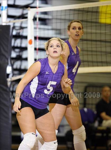 Thumbnail 1 in Alvarado @ Crandall photogallery.