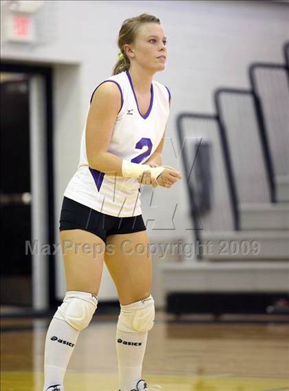 Thumbnail 2 in Alvarado @ Crandall photogallery.