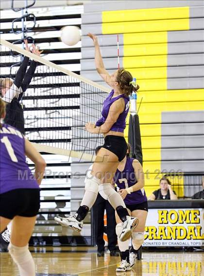 Thumbnail 1 in Alvarado @ Crandall photogallery.