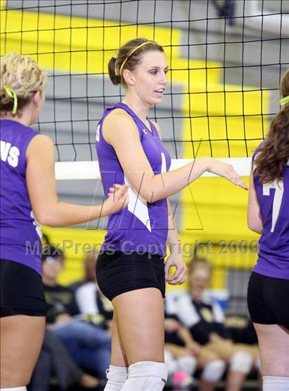 Thumbnail 3 in Alvarado @ Crandall photogallery.