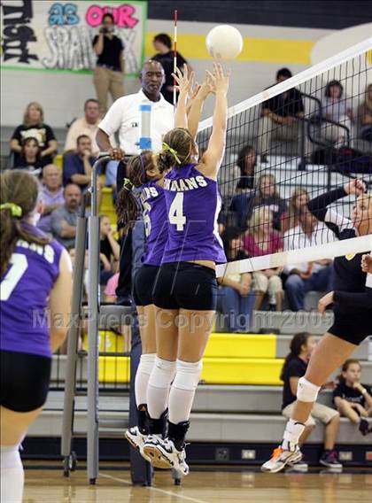 Thumbnail 2 in Alvarado @ Crandall photogallery.