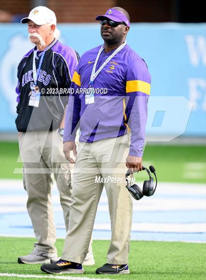 Thumbnail 2 in Tarboro vs Mount Airy (NCHSAA 1A Finals) photogallery.