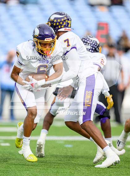 Thumbnail 2 in Tarboro vs Mount Airy (NCHSAA 1A Finals) photogallery.