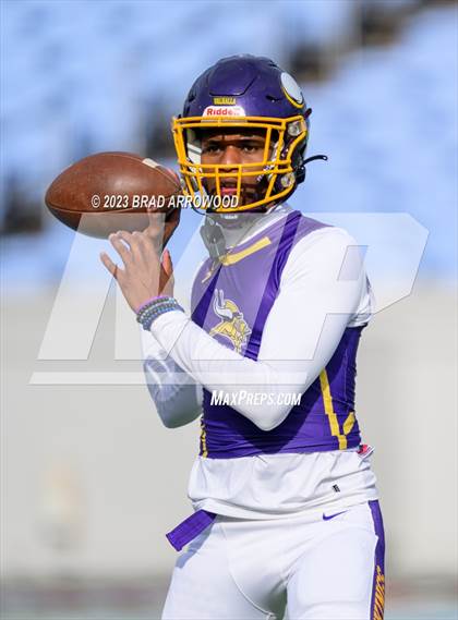 Thumbnail 2 in Tarboro vs Mount Airy (NCHSAA 1A Finals) photogallery.