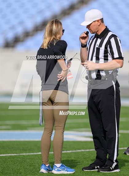 Thumbnail 2 in Tarboro vs Mount Airy (NCHSAA 1A Finals) photogallery.