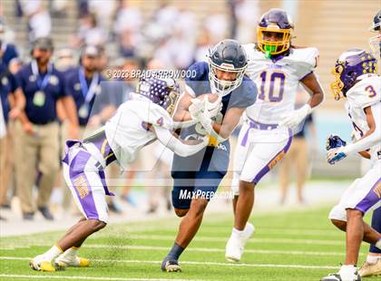 Thumbnail 3 in Tarboro vs Mount Airy (NCHSAA 1A Finals) photogallery.