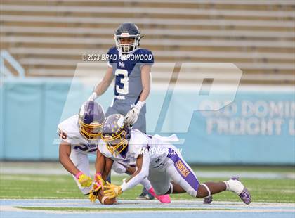 Thumbnail 3 in Tarboro vs Mount Airy (NCHSAA 1A Finals) photogallery.