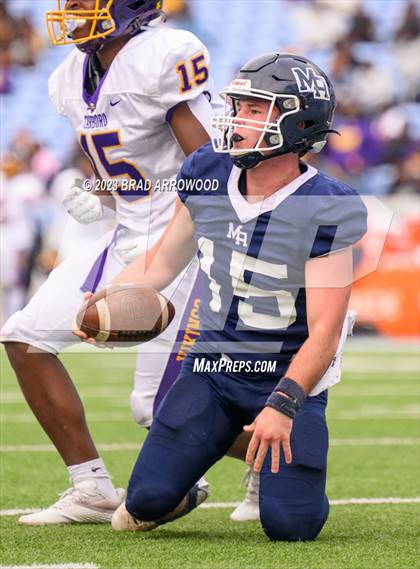 Thumbnail 2 in Tarboro vs Mount Airy (NCHSAA 1A Finals) photogallery.