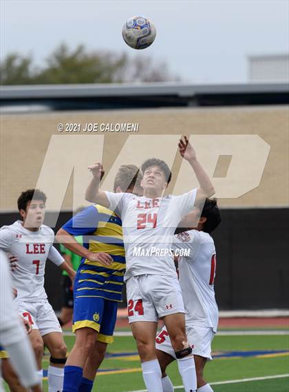 Thumbnail 3 in Lee [Robert E.] vs Alamo Heights (Alamo Heights Tournament) photogallery.