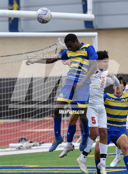 Thumbnail 1 in Lee [Robert E.] vs Alamo Heights (Alamo Heights Tournament) photogallery.