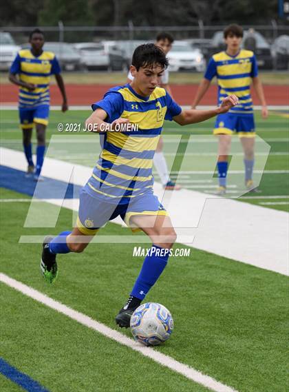 Thumbnail 3 in Lee [Robert E.] vs Alamo Heights (Alamo Heights Tournament) photogallery.