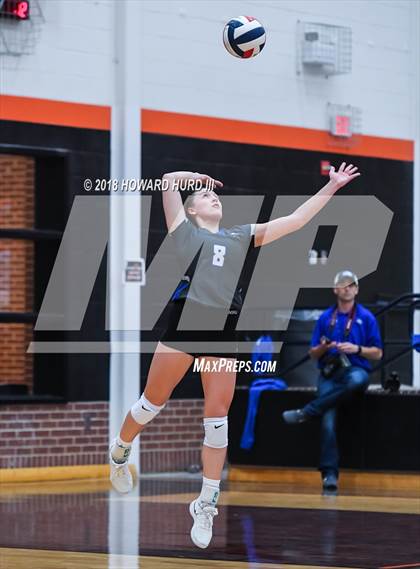 Thumbnail 3 in Weatherford vs. Lamar (UIL 6A Bi-District Playoff) photogallery.