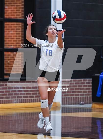 Thumbnail 3 in Weatherford vs. Lamar (UIL 6A Bi-District Playoff) photogallery.
