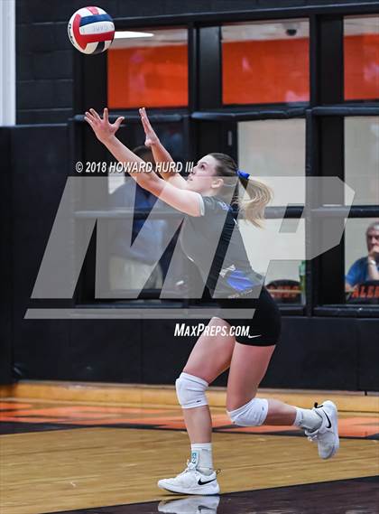 Thumbnail 1 in Weatherford vs. Lamar (UIL 6A Bi-District Playoff) photogallery.