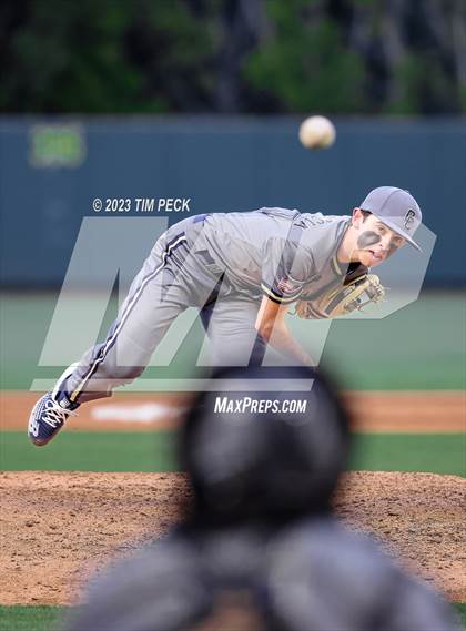 Thumbnail 2 in Saddleback vs. Calvary Chapel photogallery.