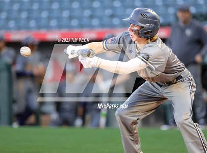 Thumbnail 2 in Saddleback vs. Calvary Chapel photogallery.