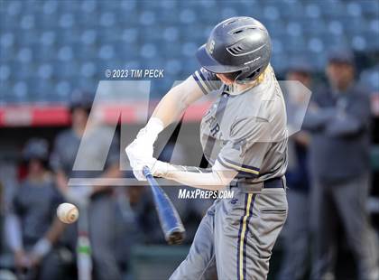 Thumbnail 2 in Saddleback vs. Calvary Chapel photogallery.