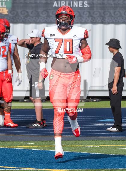 Thumbnail 1 in Team Mauka vs Team Makai (Polynesian Bowl ) photogallery.