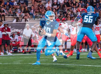 Thumbnail 2 in Team Mauka vs Team Makai (Polynesian Bowl ) photogallery.