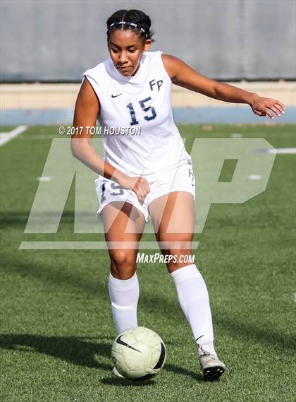 Thumbnail 3 in Flintridge Prep vs. Chaminade (La Salle Tournament) photogallery.