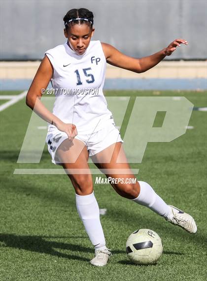 Thumbnail 2 in Flintridge Prep vs. Chaminade (La Salle Tournament) photogallery.