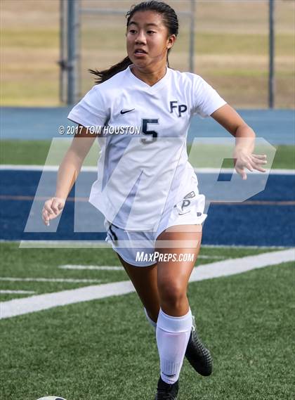Thumbnail 1 in Flintridge Prep vs. Chaminade (La Salle Tournament) photogallery.
