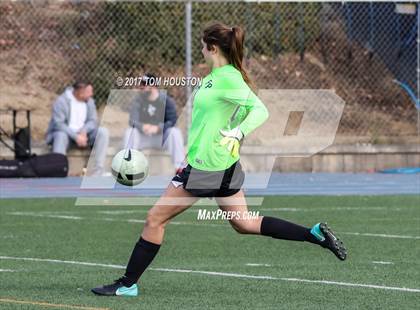 Thumbnail 1 in Flintridge Prep vs. Chaminade (La Salle Tournament) photogallery.