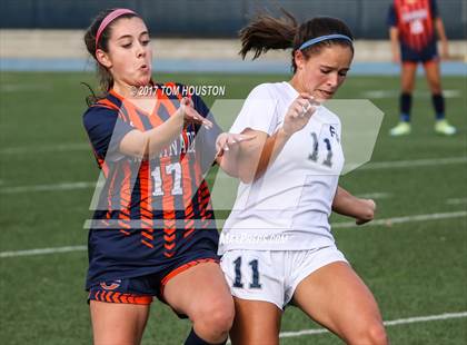 Thumbnail 1 in Flintridge Prep vs. Chaminade (La Salle Tournament) photogallery.