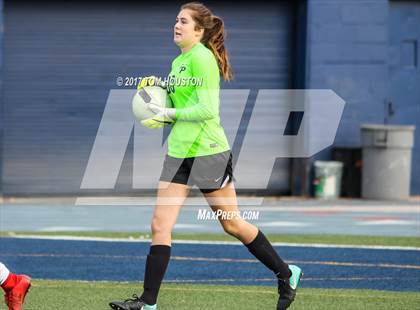 Thumbnail 3 in Flintridge Prep vs. Chaminade (La Salle Tournament) photogallery.