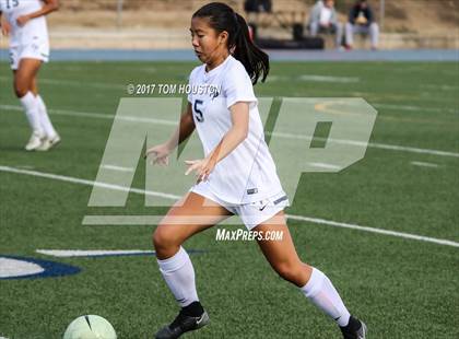 Thumbnail 2 in Flintridge Prep vs. Chaminade (La Salle Tournament) photogallery.
