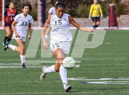 Thumbnail 1 in Flintridge Prep vs. Chaminade (La Salle Tournament) photogallery.