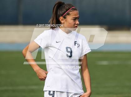 Thumbnail 3 in Flintridge Prep vs. Chaminade (La Salle Tournament) photogallery.