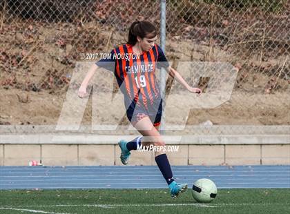 Thumbnail 2 in Flintridge Prep vs. Chaminade (La Salle Tournament) photogallery.