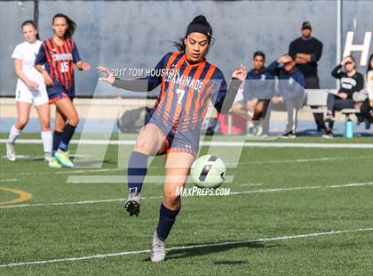 Thumbnail 1 in Flintridge Prep vs. Chaminade (La Salle Tournament) photogallery.