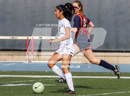 Thumbnail 3 in Flintridge Prep vs. Chaminade (La Salle Tournament) photogallery.
