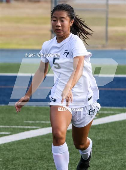 Thumbnail 2 in Flintridge Prep vs. Chaminade (La Salle Tournament) photogallery.