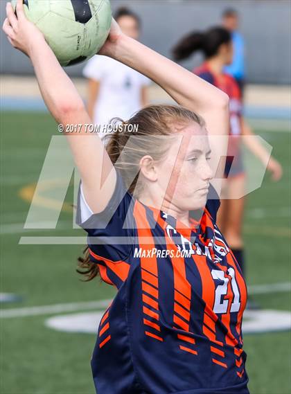 Thumbnail 1 in Flintridge Prep vs. Chaminade (La Salle Tournament) photogallery.