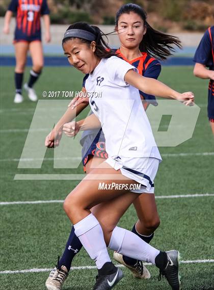 Thumbnail 2 in Flintridge Prep vs. Chaminade (La Salle Tournament) photogallery.