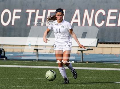 Thumbnail 3 in Flintridge Prep vs. Chaminade (La Salle Tournament) photogallery.
