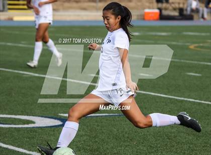Thumbnail 3 in Flintridge Prep vs. Chaminade (La Salle Tournament) photogallery.