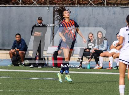 Thumbnail 1 in Flintridge Prep vs. Chaminade (La Salle Tournament) photogallery.