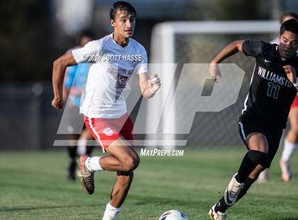 Thumbnail 2 in Williamston vs. Grosse Ile (MHSAA D3 Reg Semifinal) photogallery.